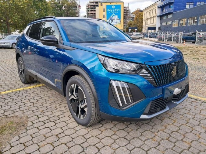 Peugeot 2008, Peugeot 2008 Allure Turbo 100 MAN6, barva modrá