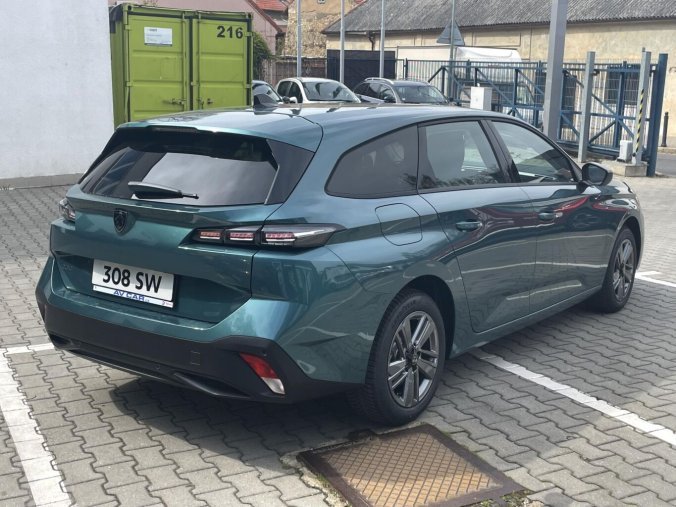 Peugeot 308, Peugeot 308 SW STYLE  Hybrid 145 e-DCS6, barva zelená