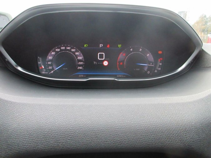 Peugeot 5008, Peugeot 5008 ALLURE BlueHDi 130 S&S EAT 8, barva šedá