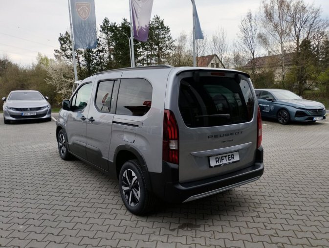 Peugeot Rifter, Peugeot Rifter LONG GT BHDi 130 EAT8, barva šedá