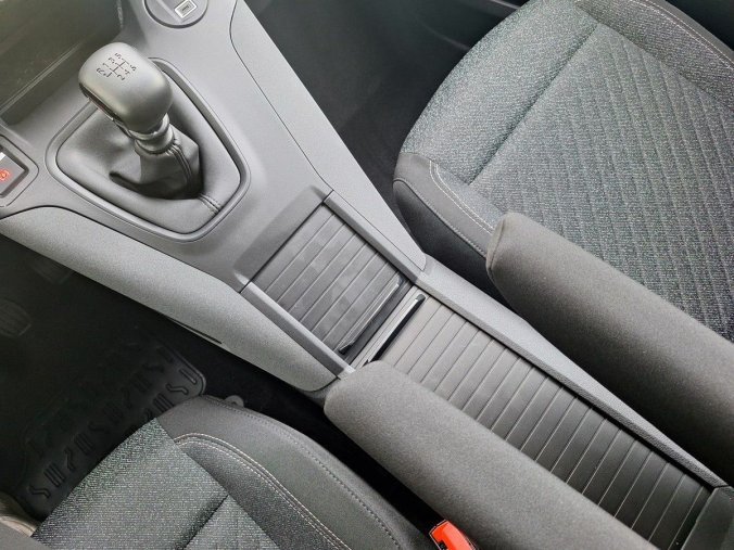 Peugeot Rifter, Peugeot Rifter ALLURE 1.5 BHDi 100K MAN6 N1, barva šedá