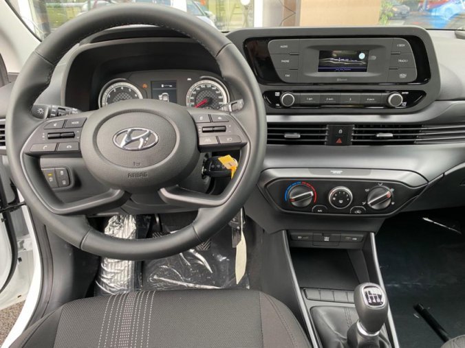 Hyundai i20, 1,2 DPI 5 st. manuální, barva bílá