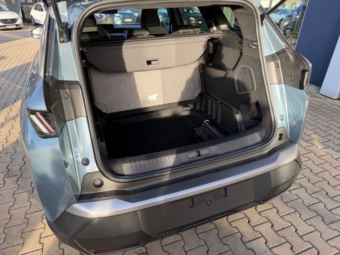 Peugeot 5008, Peugeot 5008 ALLURE Hybrid 145 e-DCS6 5míst, barva modrá