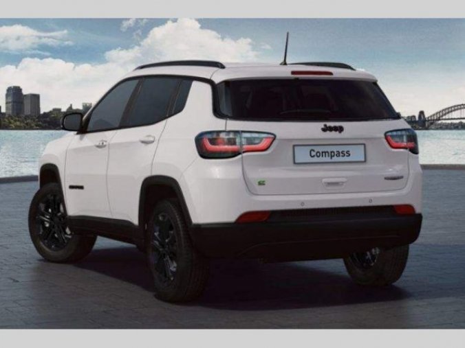 Jeep Compass, Night Eagle 1.5 e-Hybrid 130k, barva bílá
