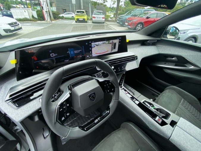 Peugeot 3008, Peugeot 3008 GT Hybrid 145 e-DCS6, barva bílá