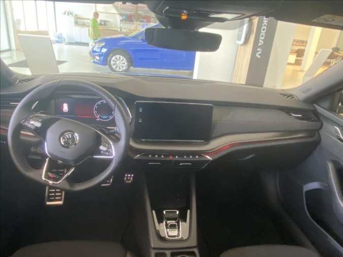 Škoda Octavia, 2,0 TSI 180 kW DSG RS, barva neuvedeno