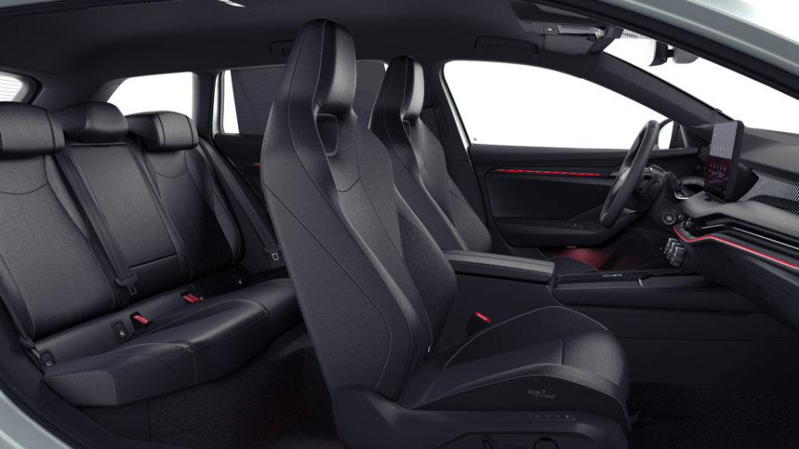 Škoda Superb, 2,0 TDI 142 kW 7° automatická DSG 4x4, barva stříbrná