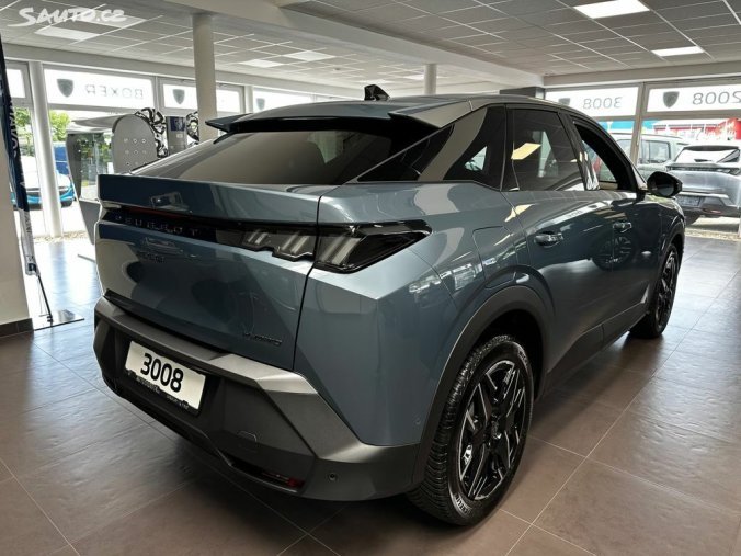 Peugeot 3008, Peugeot 3008 ALLURE Hybrid 145 e-DCS6, barva modrá