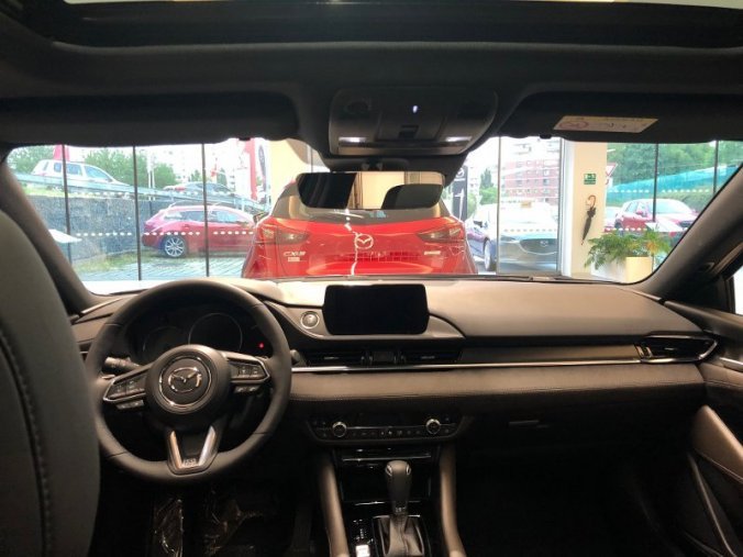 Mazda 6, 2.5i 194k AT, barva červená
