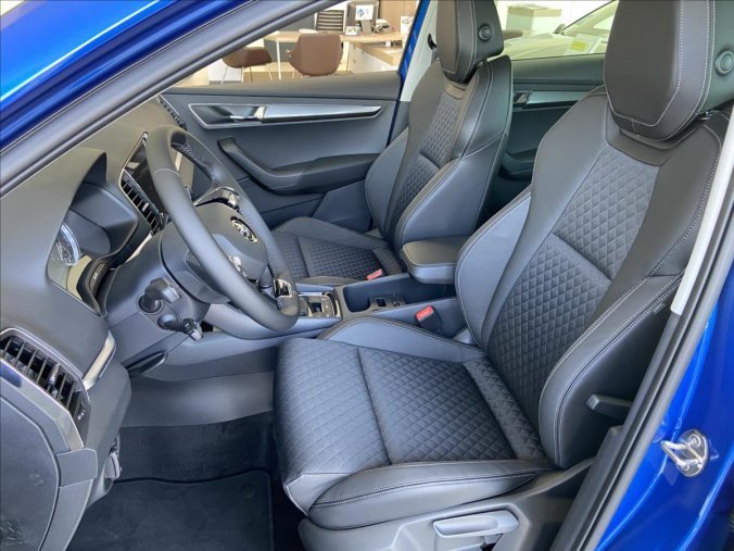 Škoda Karoq, 1,5 TSI 110 kW Style Plus, barva neuvedeno