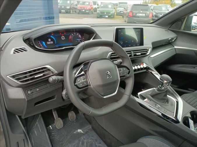 Peugeot 5008, Peugeot 5008 1,2 Active Pack  PureTech 130k MAN6, barva šedá