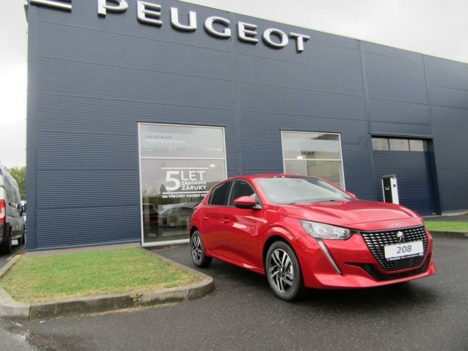 Peugeot 208, ALLURE 1.2 PureTech 100k MAN6, barva červená