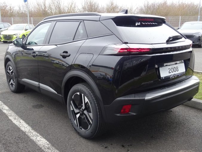Peugeot 2008, Peugeot 2008 ALLURE PureTech 100k MAN6, barva černá