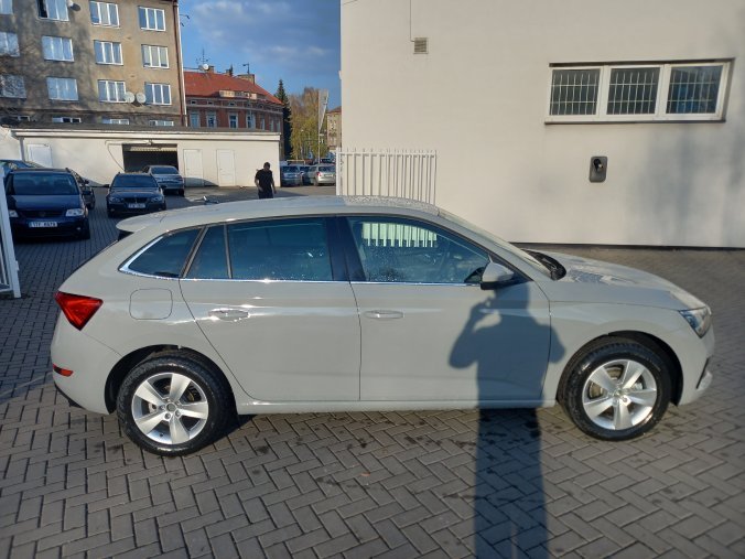 Škoda Scala, 1,5 TSI 110 kW 6-stup. mech., barva šedá