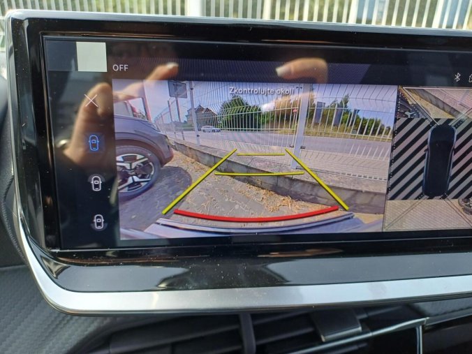 Peugeot 2008, Peugeot 2008 BUSINESS Hybrid 110 e-DCS6, barva černá