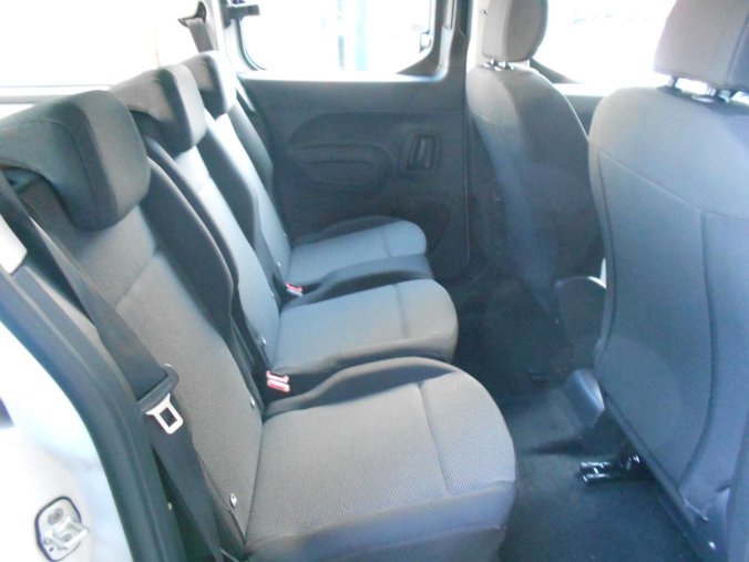 Peugeot Rifter, Peugeot Rifter LONG ACTIVE BlueHDi 100k, barva bílá