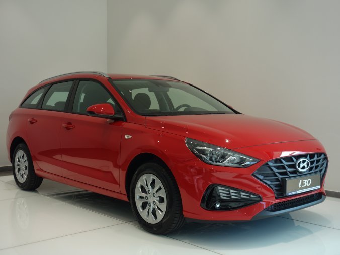 Hyundai i30, 1,5i CVVT 81 kW (95 NAT) 6 st. man, barva červená