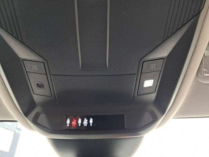 Peugeot 308, Peugeot 308 308 SW STYLE BlueHDi 130 S&amp, barva bílá