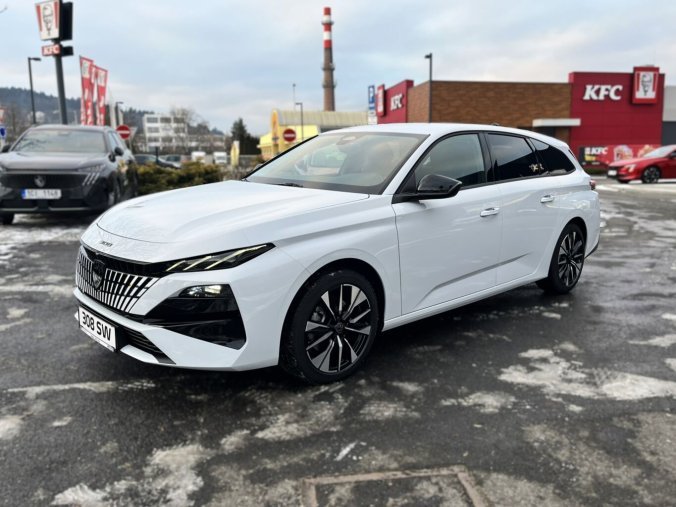 Peugeot 308, Peugeot 308 SW ALLURE Hybrid 145 e-DCS6, barva bílá