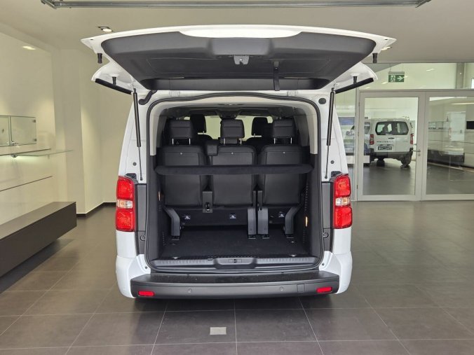 Peugeot Traveller, Peugeot Traveller Allure Long 2.0 BlueHDi 180 EA, barva bílá