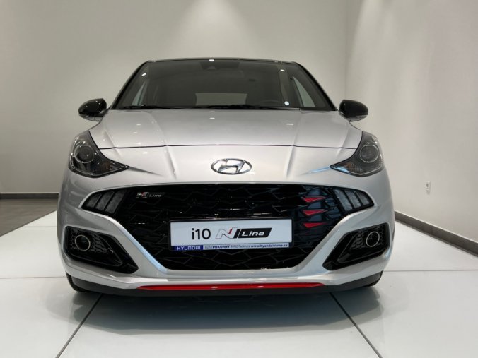 Hyundai i10, 1,0 T-GDI 5 st. manuální, barva stříbrná