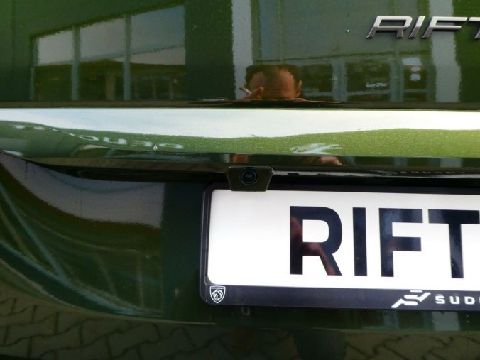 Peugeot Rifter, Peugeot Rifter ALLURE BHDi 100 S&S MAN6 M1, barva zelená