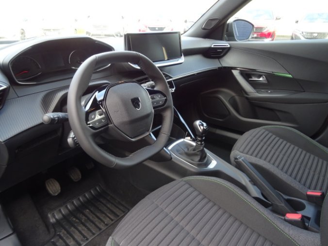 Peugeot 2008, ACTIVE 1.2 PureTech MAN6 100k, barva šedá