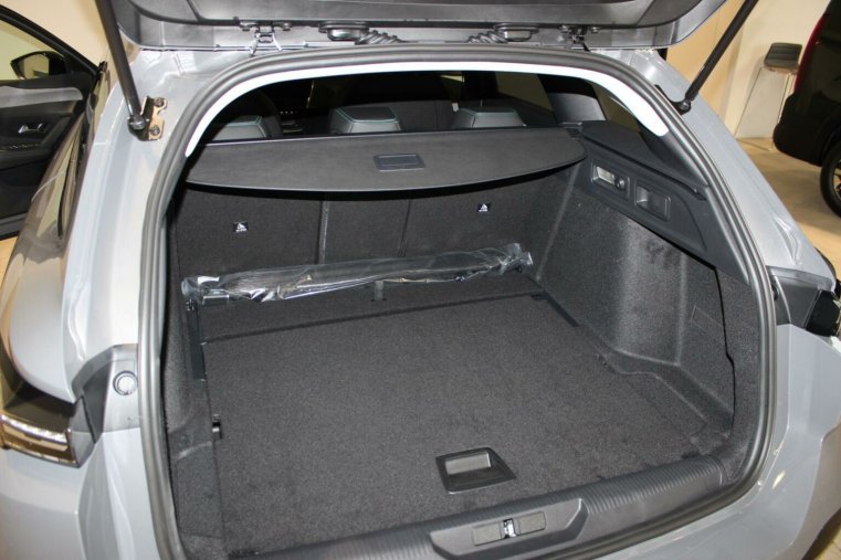 Peugeot 308, Peugeot 308 SW ALLURE Hybrid 136 e-DCS6, barva šedá