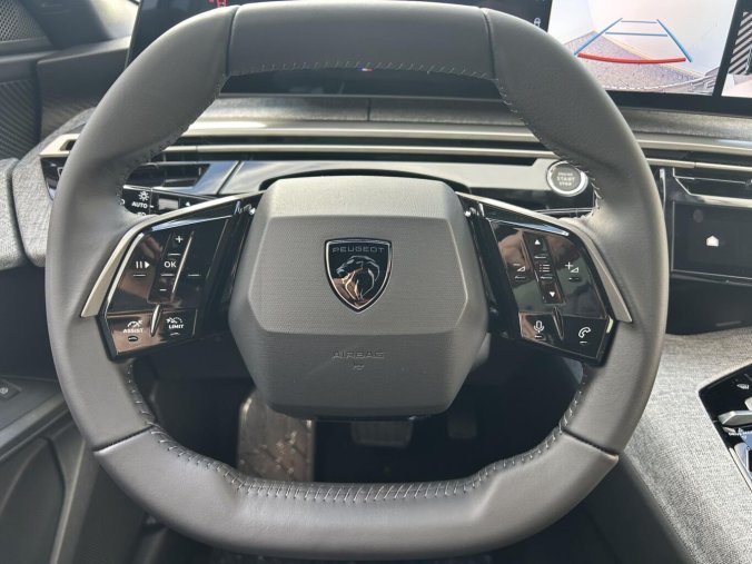Peugeot 5008, Peugeot 5008 ALLURE Hybrid 145k e-DCS6, barva bílá
