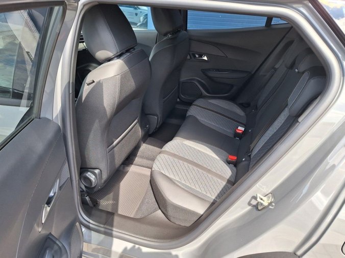 Peugeot 2008, Peugeot 2008 ALLURE PureTech 100 MAN6, barva šedá