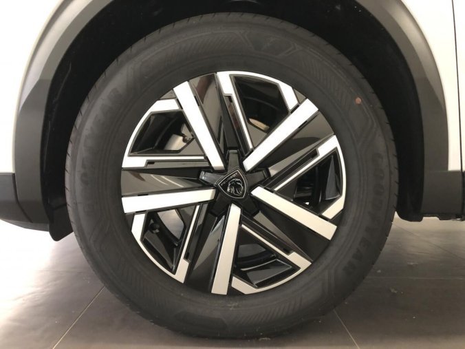 Peugeot 2008, Peugeot 2008 STYLE PureTech 100 S&S MAN6, barva bílá