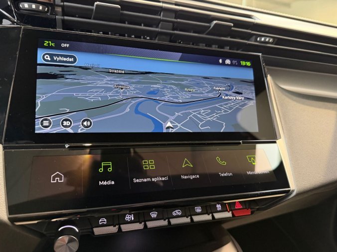 Peugeot 308, Peugeot 308 SW GT Hybrid 145 e-DCS6, barva červená