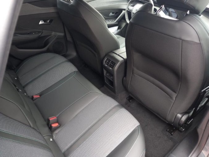 Peugeot 308, Peugeot 308 SW Allure BlueHDi 130 k, barva šedá