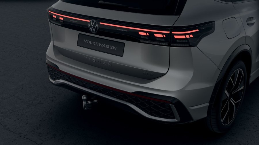 Volkswagen Tiguan, Tiguan R-Line People 1,5 eTSI 110kW mHEV, barva bílá