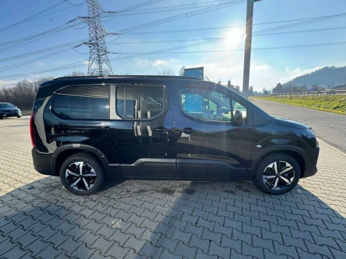 Peugeot Rifter, Peugeot Rifter Long GT BlueHDi 130k EAT8, barva černá