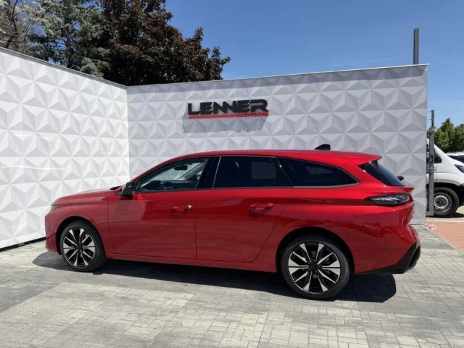 Peugeot 308, Peugeot 308 SW ALLURE BlueHDi 130 EAT8, barva červená