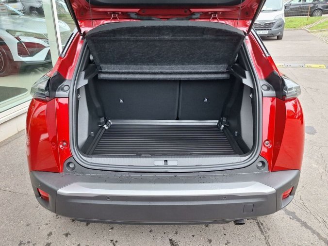 Peugeot 2008, Peugeot 2008 ALLURE 1.2 TURBO 100k MAN6, barva červená
