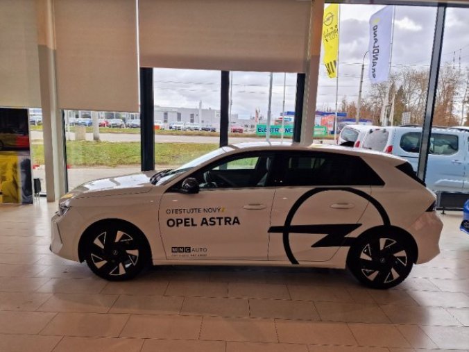 Opel Astra, Elegance 1.2Turbo (96kW) MT6, barva bílá