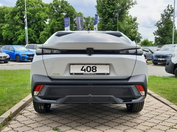 Peugeot 408, Peugeot 408 ALLURE Hybrid 145 e-DCS6, barva bílá