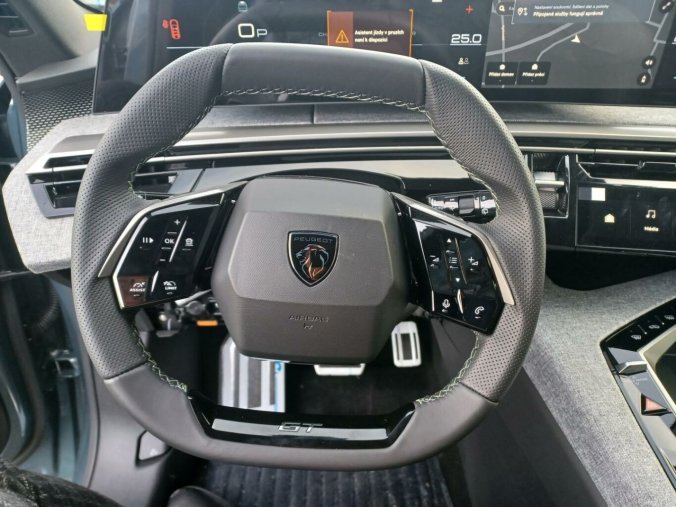 Peugeot 5008, Peugeot 5008 GT Hybrid 136 e-DCS6, barva modrá