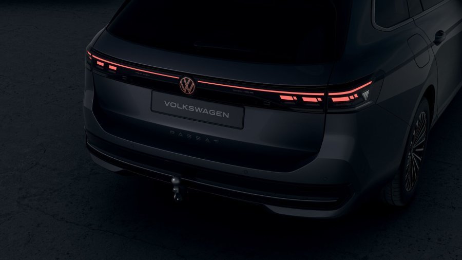 Volkswagen Passat, Passat Elegance 2,0 TDI 110 kW, barva šedá