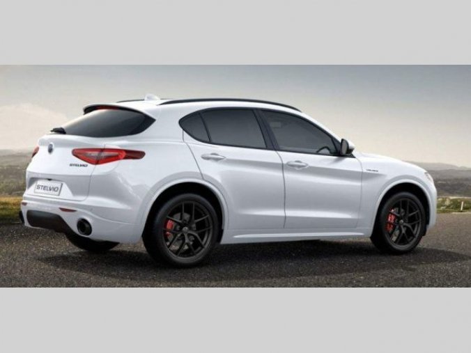 Alfa Romeo Stelvio, 2.0 Turbo 280k Q4 VELOCE, barva bílá