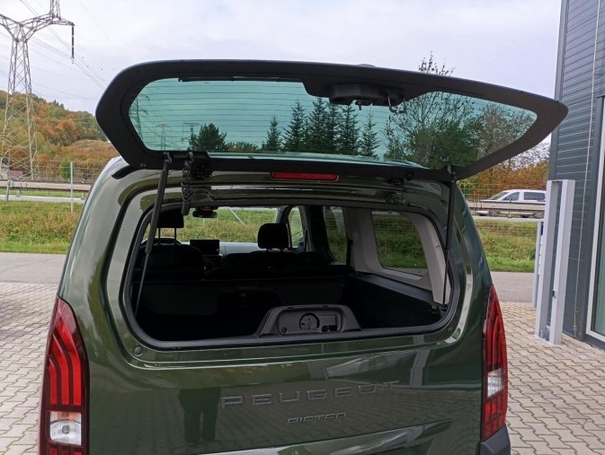 Peugeot Rifter, Peugeot Rifter LONG ALLURE HDi 130 S&S MAN6, barva zelená