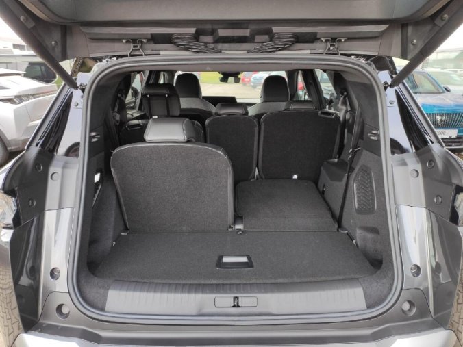 Peugeot 5008, Peugeot 5008 GT Plug-in HYBRID 195k  e-DCS7, barva šedá