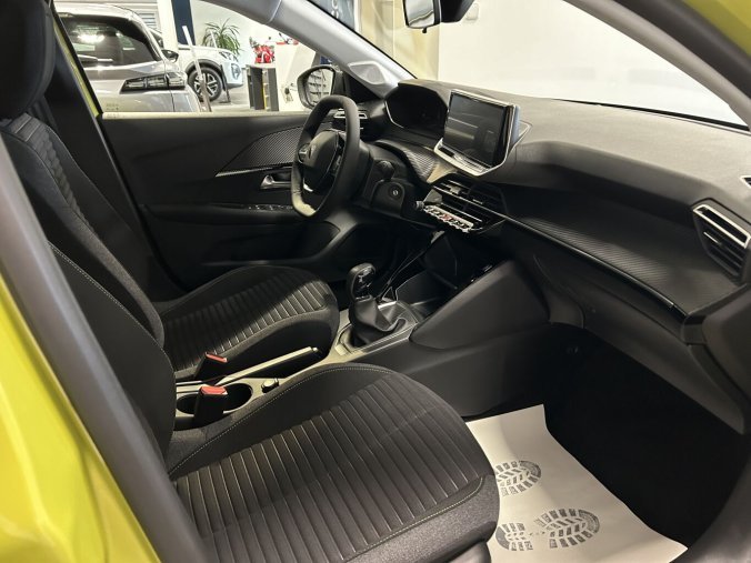 Peugeot 208, Peugeot 208 STYLE PureTech 100 S&S MAN6, barva žlutá
