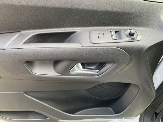 Peugeot Partner, Peugeot Partner Furgon L1 PureTech 110 MAN6, barva bílá