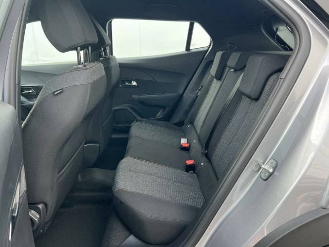 Peugeot 2008, Peugeot 2008 STYLE S&S MAN6 1.2 PureTech, barva šedá