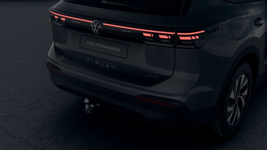Volkswagen Tiguan, Tiguan People 1,5 eTSI 96 kW mHEV, barva šedá