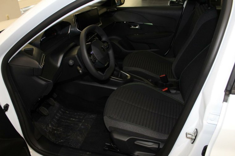 Peugeot 208, Peugeot 208 STYLE PureTech 100 MAN6, barva bílá
