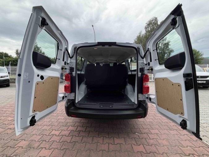 Peugeot Expert, Peugeot Expert Combi L3 2.2 BlueHDi 150 MAN6, barva bílá